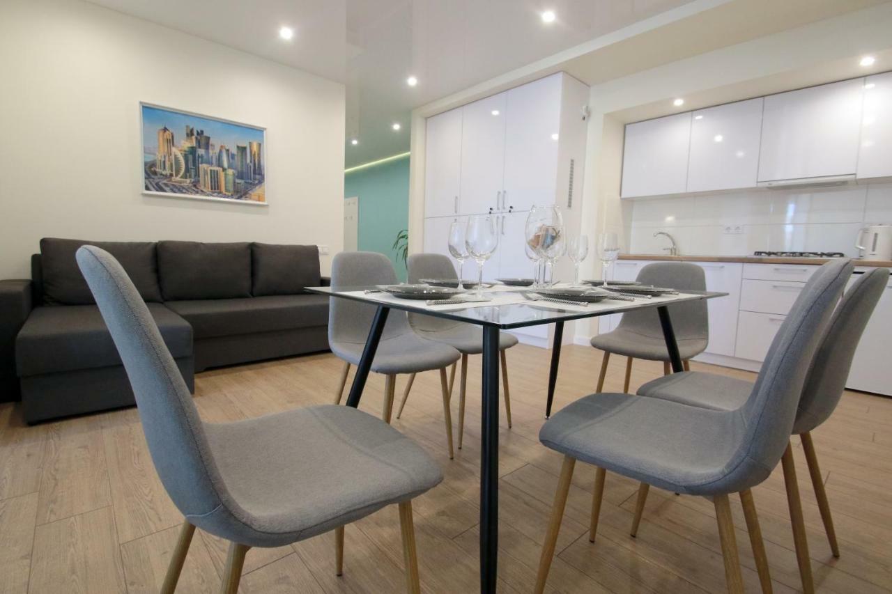 Apartmán Lviv Center Vip New Building Exteriér fotografie